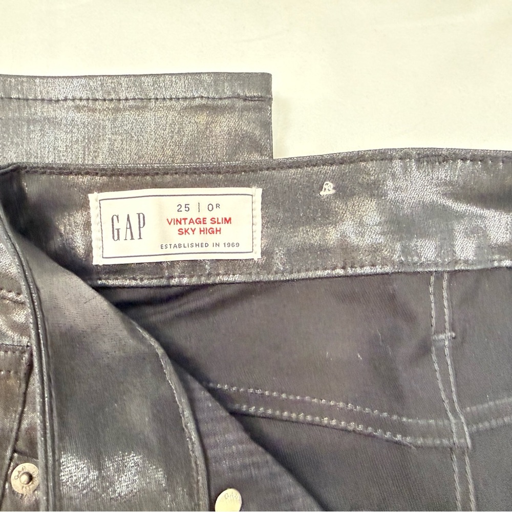 GAP Vintage Slim Sky High Black Foil Coated Jeans 25/0 Regular - Picture 2 of 8